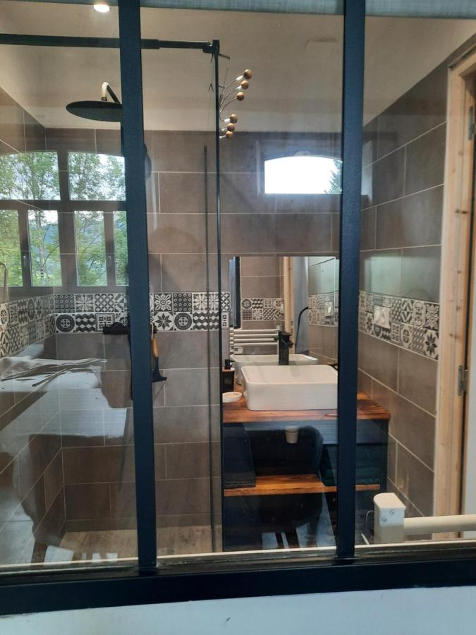 Chez Line Et Pierre: Appartement Spacieux, Lumineux Et Equipe La Bastide-de-Sérou Eksteriør bilde