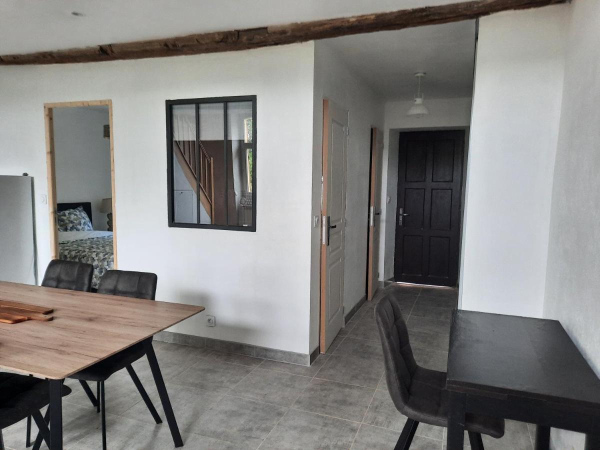 Chez Line Et Pierre: Appartement Spacieux, Lumineux Et Equipe La Bastide-de-Sérou Eksteriør bilde