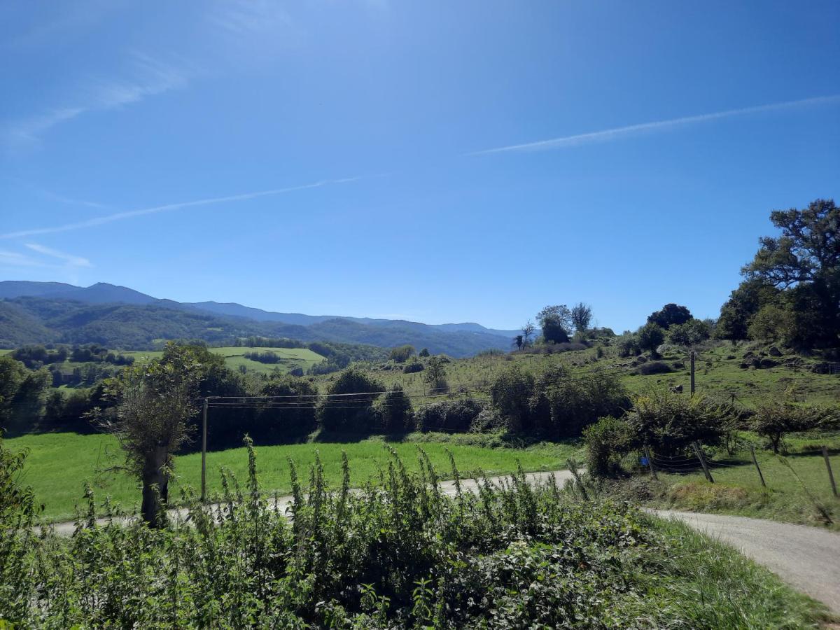 Chez Line Et Pierre: Appartement Spacieux, Lumineux Et Equipe La Bastide-de-Sérou Eksteriør bilde
